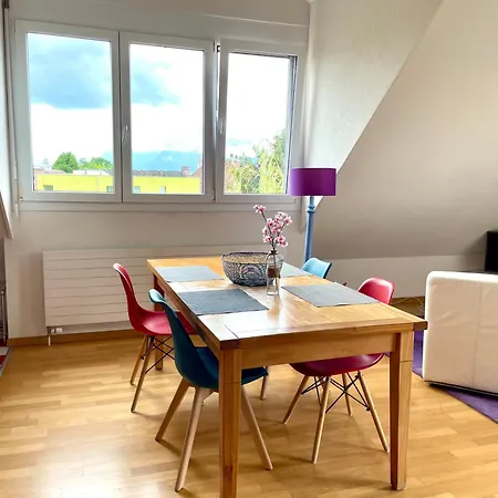 Proche De Beaulieu Theatre Apartment